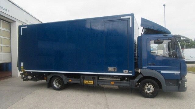 Mercedes-Benz 818L Koffer LBW, 1,5 to, Seitentüre - 厢式卡车:图4 Mercedes-Benz 818L Koffer LBW, 1,5 to, Seitentüre - 厢式卡车:图4