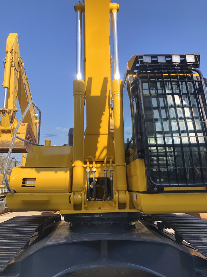 KOMATSU PC220-8N1 - 履带式挖掘机:图1 KOMATSU PC220-8N1 - 履带式挖掘机:图1
