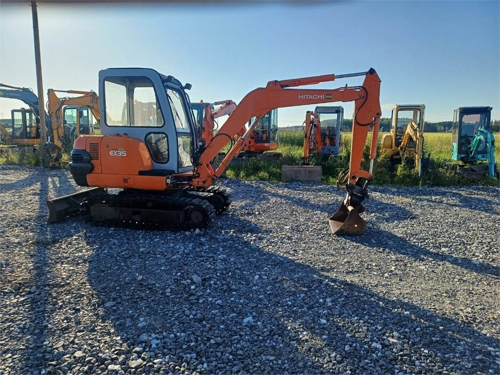 Hitachi EX35 kauhan kallistajalla - 小型挖掘机:图4 Hitachi EX35 kauhan kallistajalla - 小型挖掘机:图4