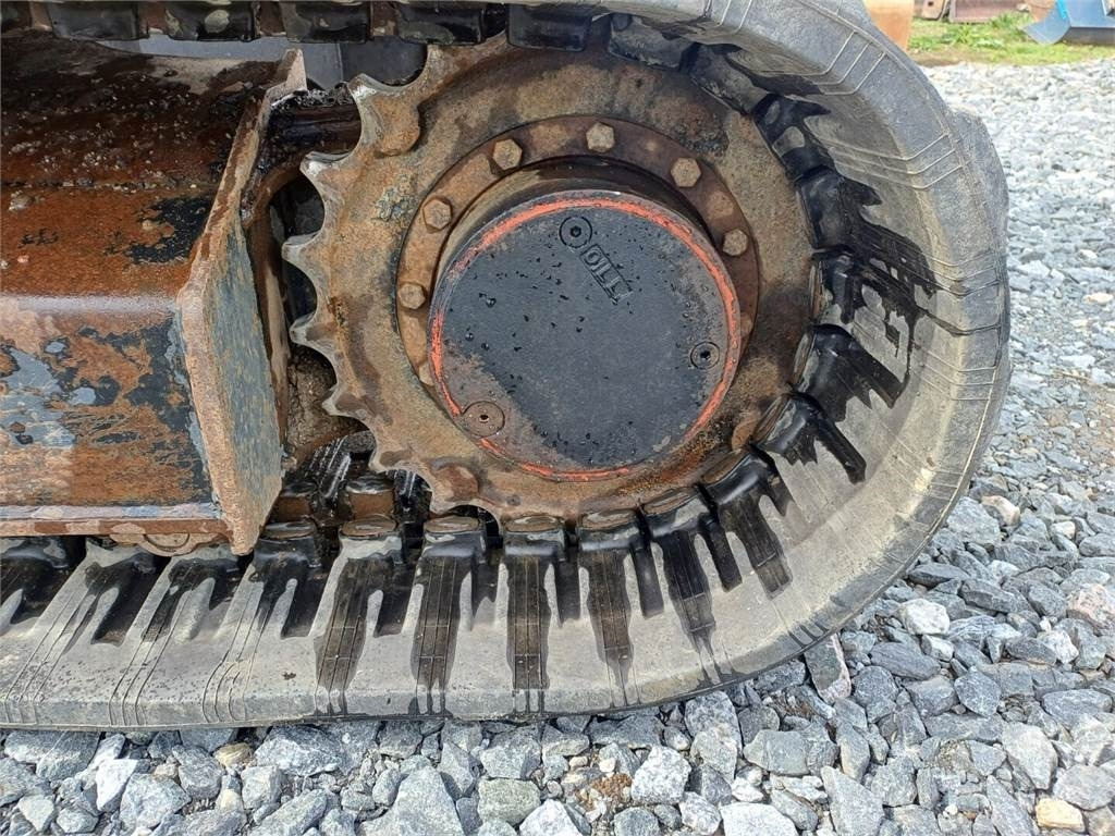 小型挖掘机 JCB 8080 Engconin pyörittäjällä：图9