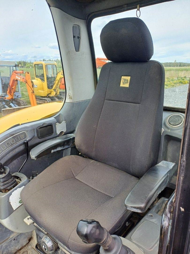小型挖掘机 JCB 8080 Engconin pyörittäjällä：图11
