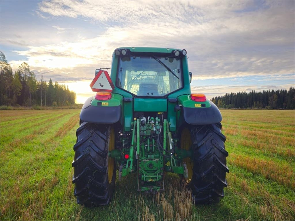 John Deere 6420S AP Premium Plus 50km/h - 拖拉机:图5 John Deere 6420S AP Premium Plus 50km/h - 拖拉机:图5