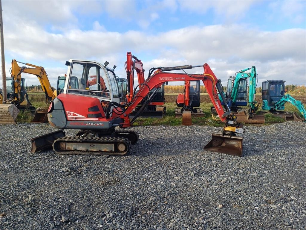 Neuson 3602RD Engcon pyörittäjällä - 小型挖掘机:图5 Neuson 3602RD Engcon pyörittäjällä - 小型挖掘机:图5