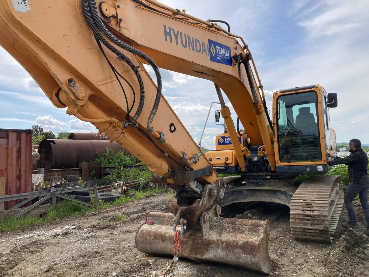 PELLE SUR CHENILLES HYUNDAI ROBEX 250 NLC-9 - 履带式挖掘机:图2 PELLE SUR CHENILLES HYUNDAI ROBEX 250 NLC-9 - 履带式挖掘机:图2