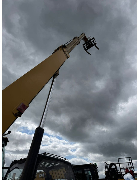 Caterpillar TH360 - 伸缩臂叉装车:图1 Caterpillar TH360 - 伸缩臂叉装车:图1