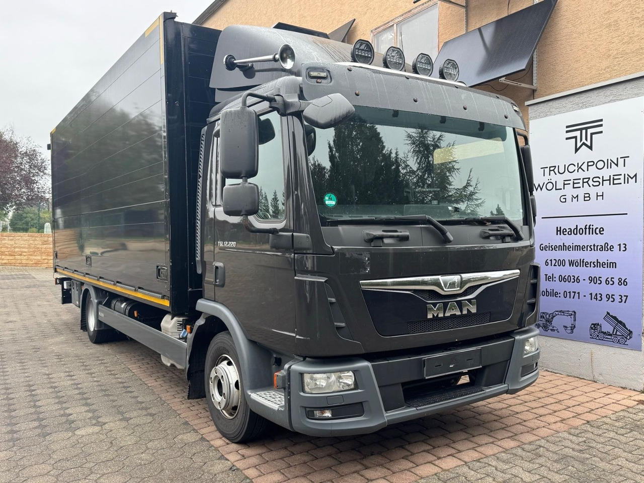 MAN TGL 12.220/LBW/Klima/Navi/2xAHK - 饮料运输车:图1 MAN TGL 12.220/LBW/Klima/Navi/2xAHK - 饮料运输车:图1
