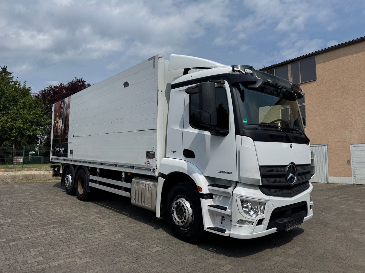 Mercedes-Benz 2540/LBW/2xAHK/Lenk-Lift/Kamera/4inStock - 饮料运输车:图3 Mercedes-Benz 2540/LBW/2xAHK/Lenk-Lift/Kamera/4inStock - 饮料运输车:图3