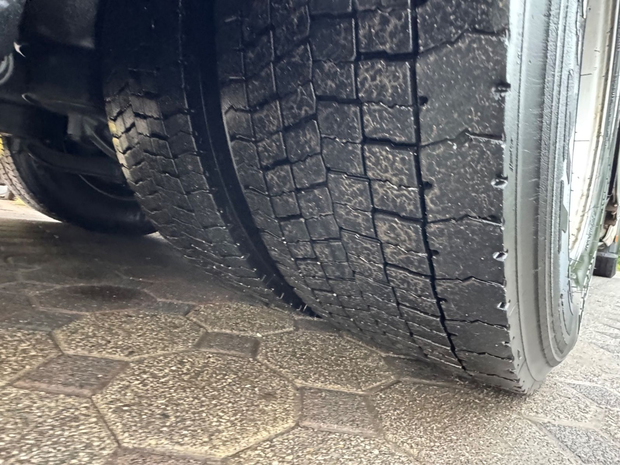 Mercedes-Benz 2548/Lenk-Lift/Retarder/Top-Zustand 租赁 Mercedes-Benz 2548/Lenk-Lift/Retarder/Top-Zustand：图10