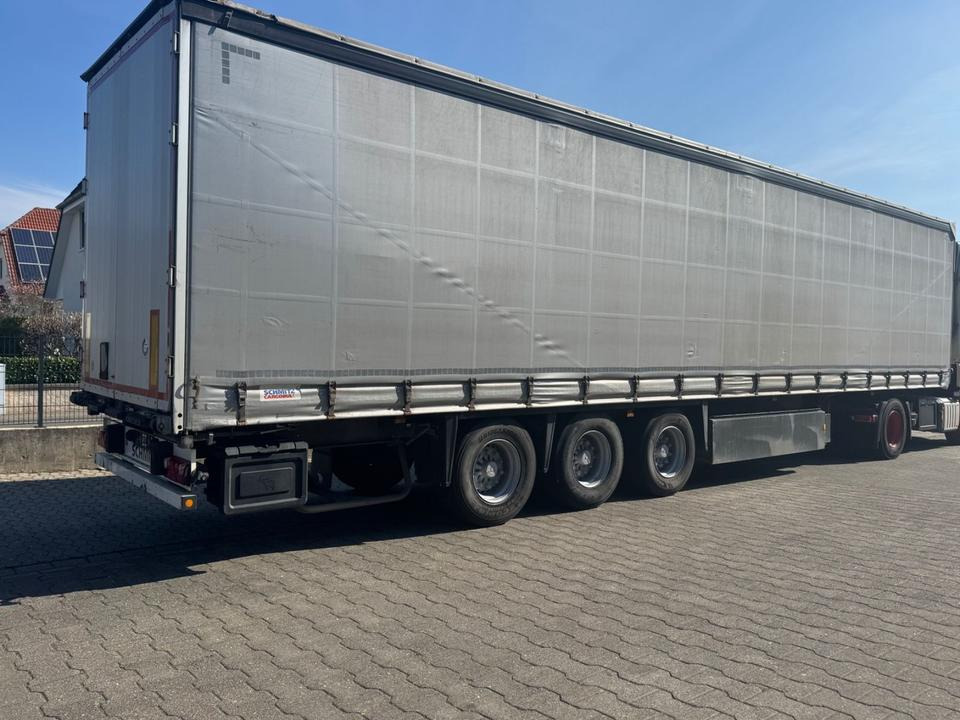 Schmitz Cargobull SCS 24-L/Zertifiziert/Lift/Top-Zustand! - 侧帘半拖车:图2 Schmitz Cargobull SCS 24-L/Zertifiziert/Lift/Top-Zustand! - 侧帘半拖车:图2