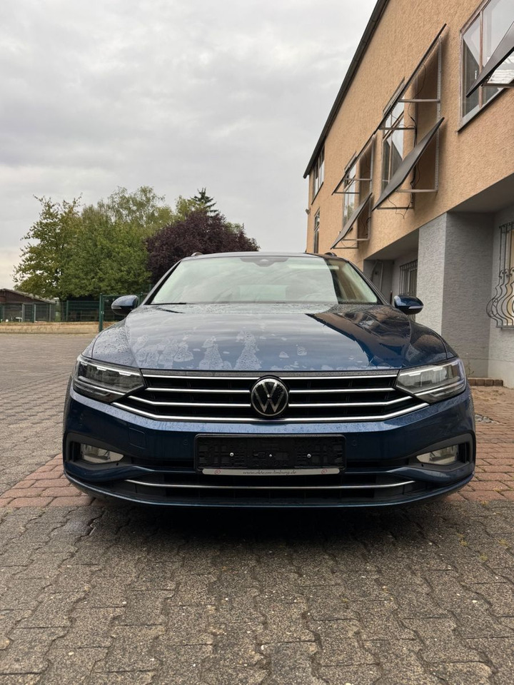 Volkswagen Passat Variant 2.0 TDI - 旅行车:图2 Volkswagen Passat Variant 2.0 TDI - 旅行车:图2