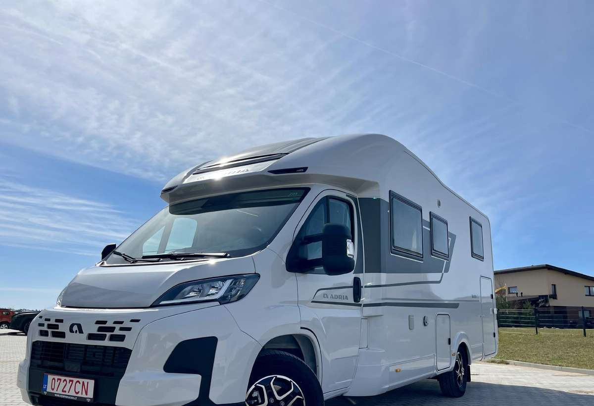 ADRIA Matrix Axess 650 SL - 半集成房车:图2 ADRIA Matrix Axess 650 SL - 半集成房车:图2