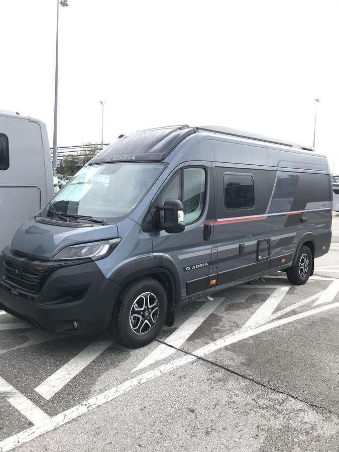 ADRIA Twin Sport 640 SG - 露营货车:图2 ADRIA Twin Sport 640 SG - 露营货车:图2