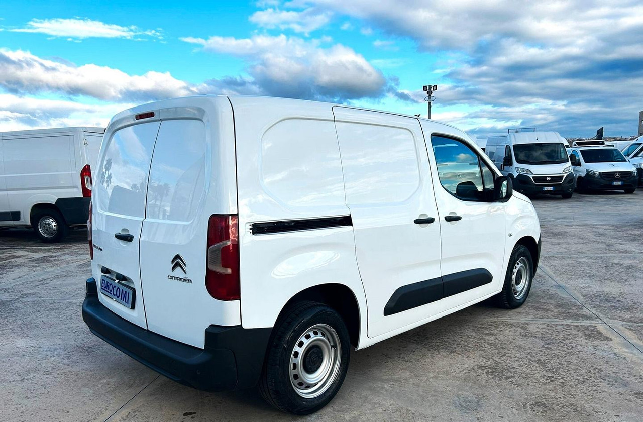 Citroen Berlingo 1.6 hdi 100 cv - 紧凑型面包车:图5 Citroen Berlingo 1.6 hdi 100 cv - 紧凑型面包车:图5