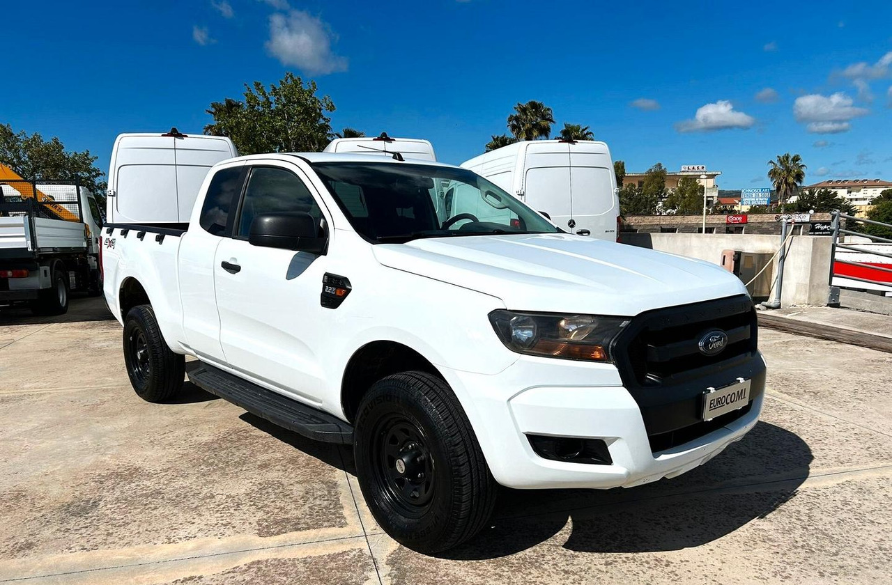Ford Ranger 2.2 160 cv XL Supercab 4 posti 4wd gan - 皮卡车:图3 Ford Ranger 2.2 160 cv XL Supercab 4 posti 4wd gan - 皮卡车:图3