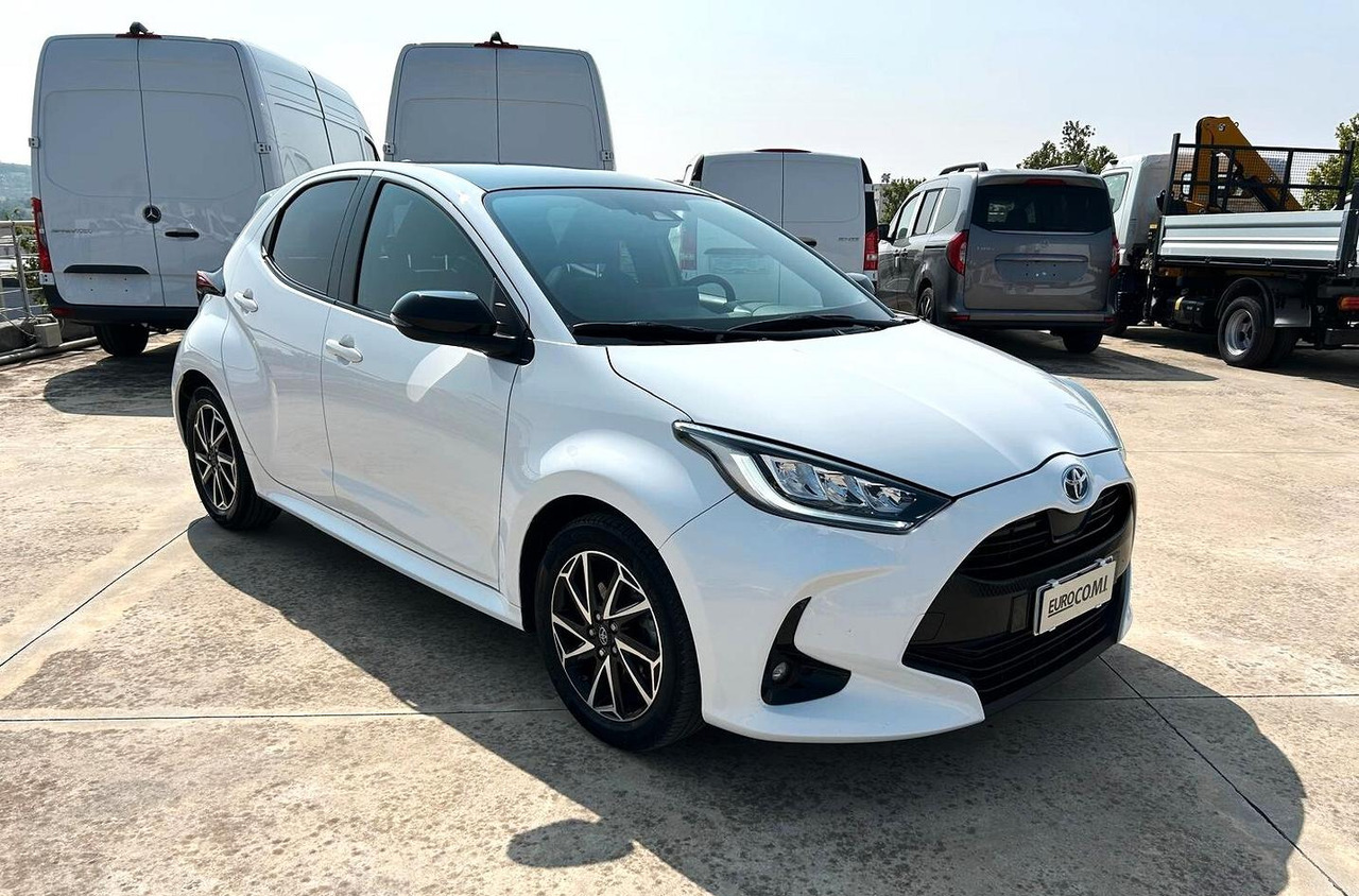 Toyota Yaris 1.5 Hybrid 5 porte Lounge - 轿车:图3 Toyota Yaris 1.5 Hybrid 5 porte Lounge - 轿车:图3