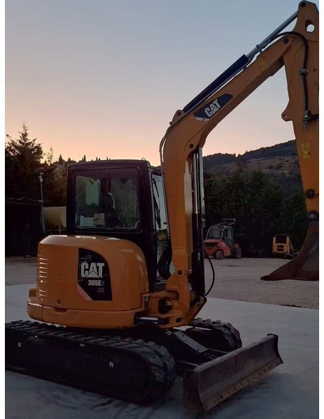 Caterpillar 305E2CR - 小型挖掘机:图2 Caterpillar 305E2CR - 小型挖掘机:图2