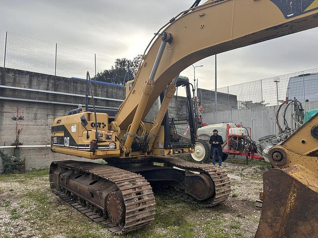 Caterpillar 318B - 挖掘机:图2 Caterpillar 318B - 挖掘机:图2