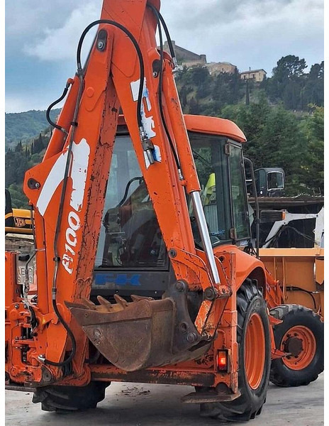 Fiat KOBELCO FB100 - 反铲装载机:图5 Fiat KOBELCO FB100 - 反铲装载机:图5