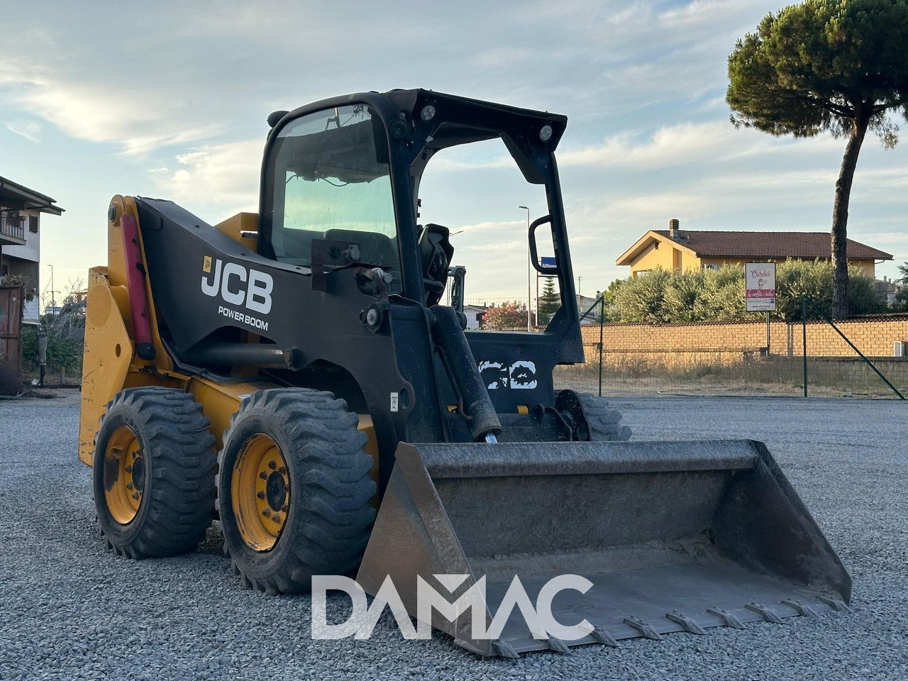 JCB 225 - 滑移装载机:图3 JCB 225 - 滑移装载机:图3