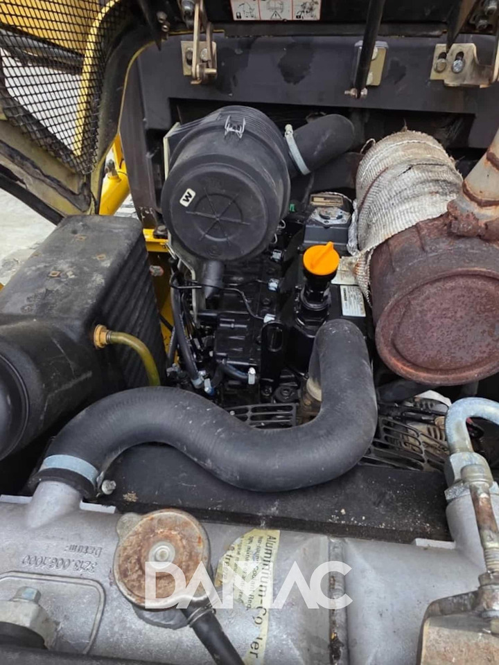 滑移装载机 KOMATSU CK20:图12 滑移装载机 KOMATSU CK20:图12