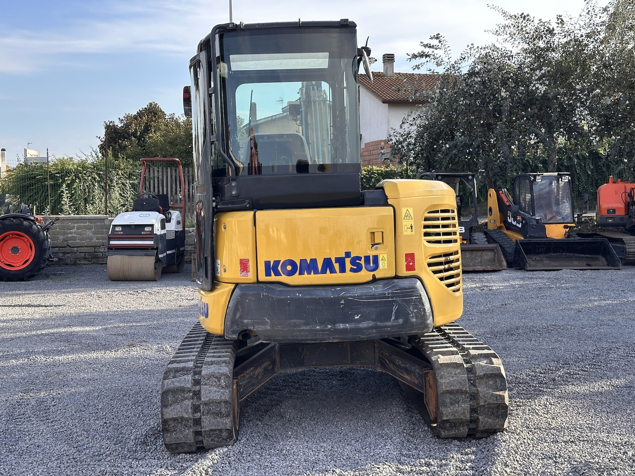 KOMATSU PC55MR-3 - 小型挖掘机:图5 KOMATSU PC55MR-3 - 小型挖掘机:图5
