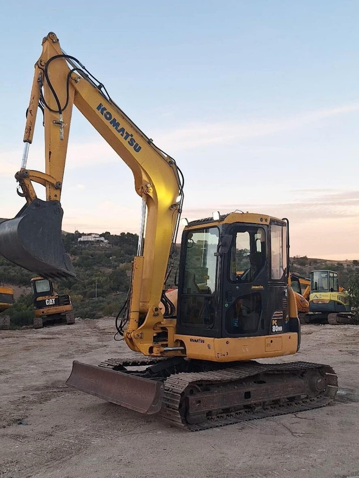 KOMATSU PC80 - 小型挖掘机:图1 KOMATSU PC80 - 小型挖掘机:图1