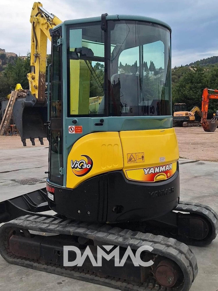 YANMAR VIO30 - 小型挖掘机:图3 YANMAR VIO30 - 小型挖掘机:图3