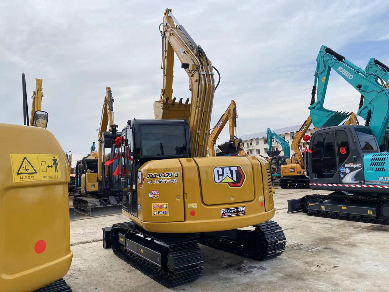 CATERPILLAR 307E2 - 挖掘机:图3 CATERPILLAR 307E2 - 挖掘机:图3