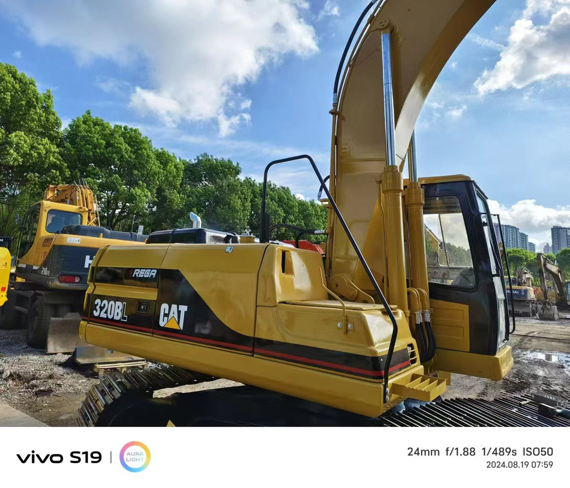CATERPILLAR 320BL - 履带式挖掘机:图4 CATERPILLAR 320BL - 履带式挖掘机:图4