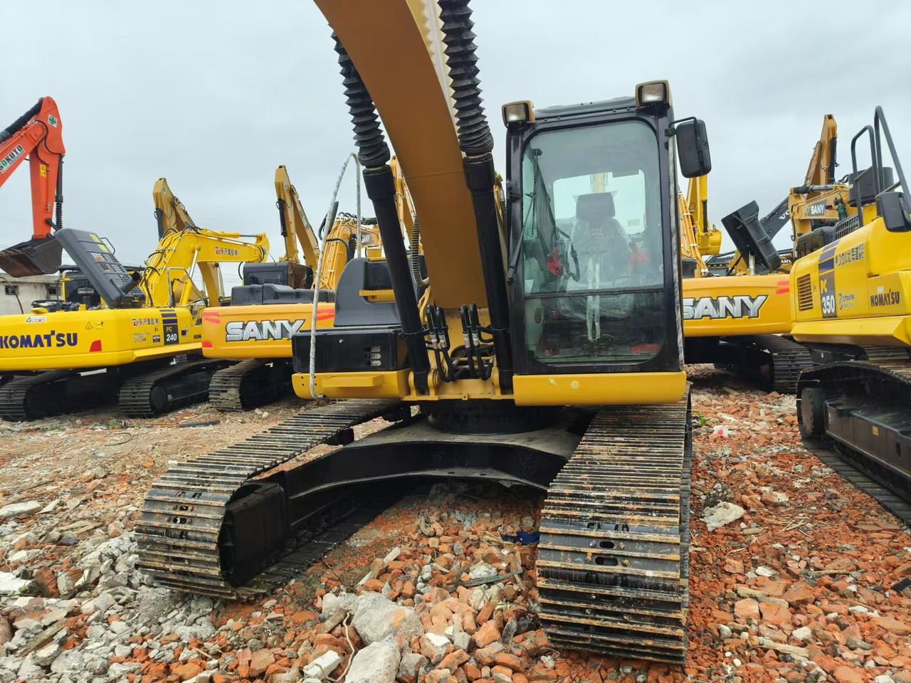 CATERPILLAR 320D2L - 履带式挖掘机:图4 CATERPILLAR 320D2L - 履带式挖掘机:图4