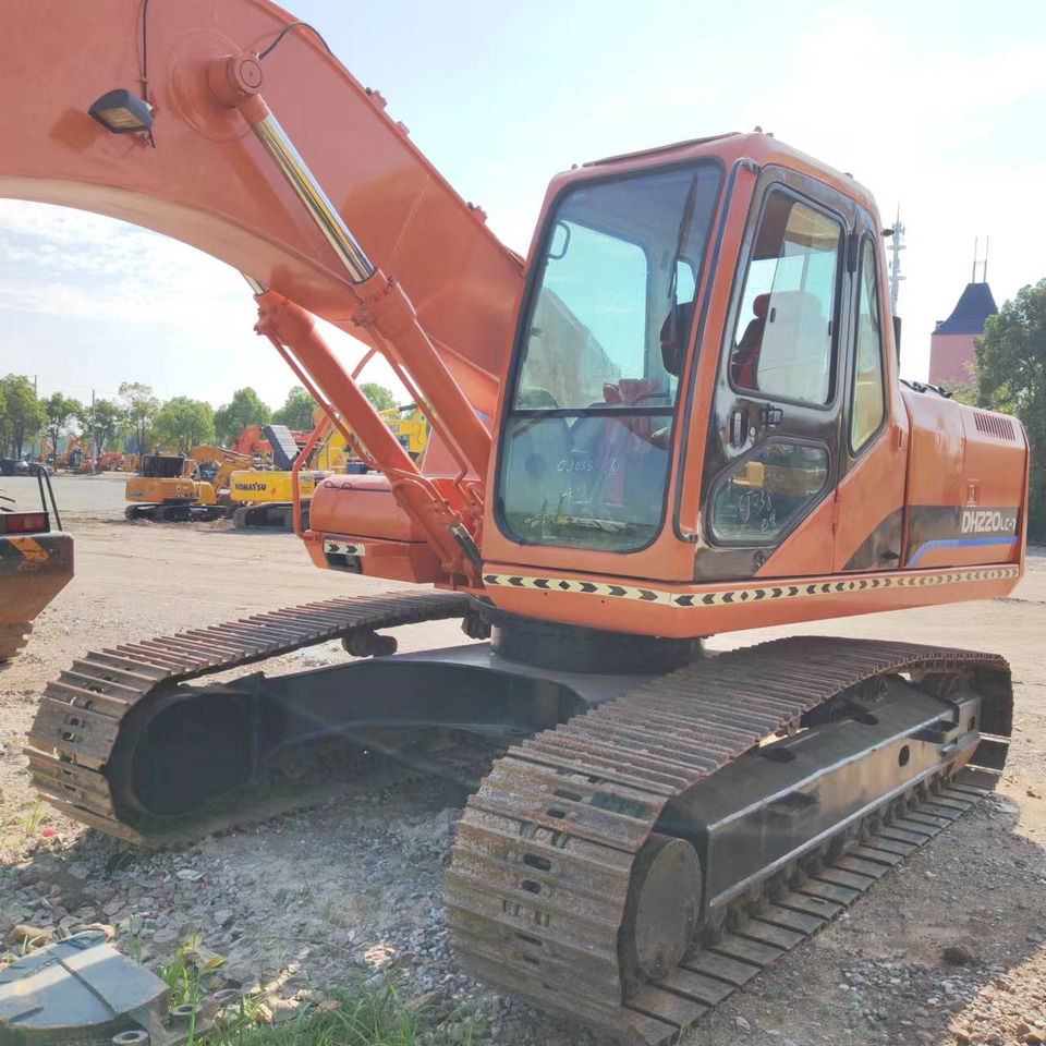 DOOSAN DH220 - 履带式挖掘机:图4 DOOSAN DH220 - 履带式挖掘机:图4