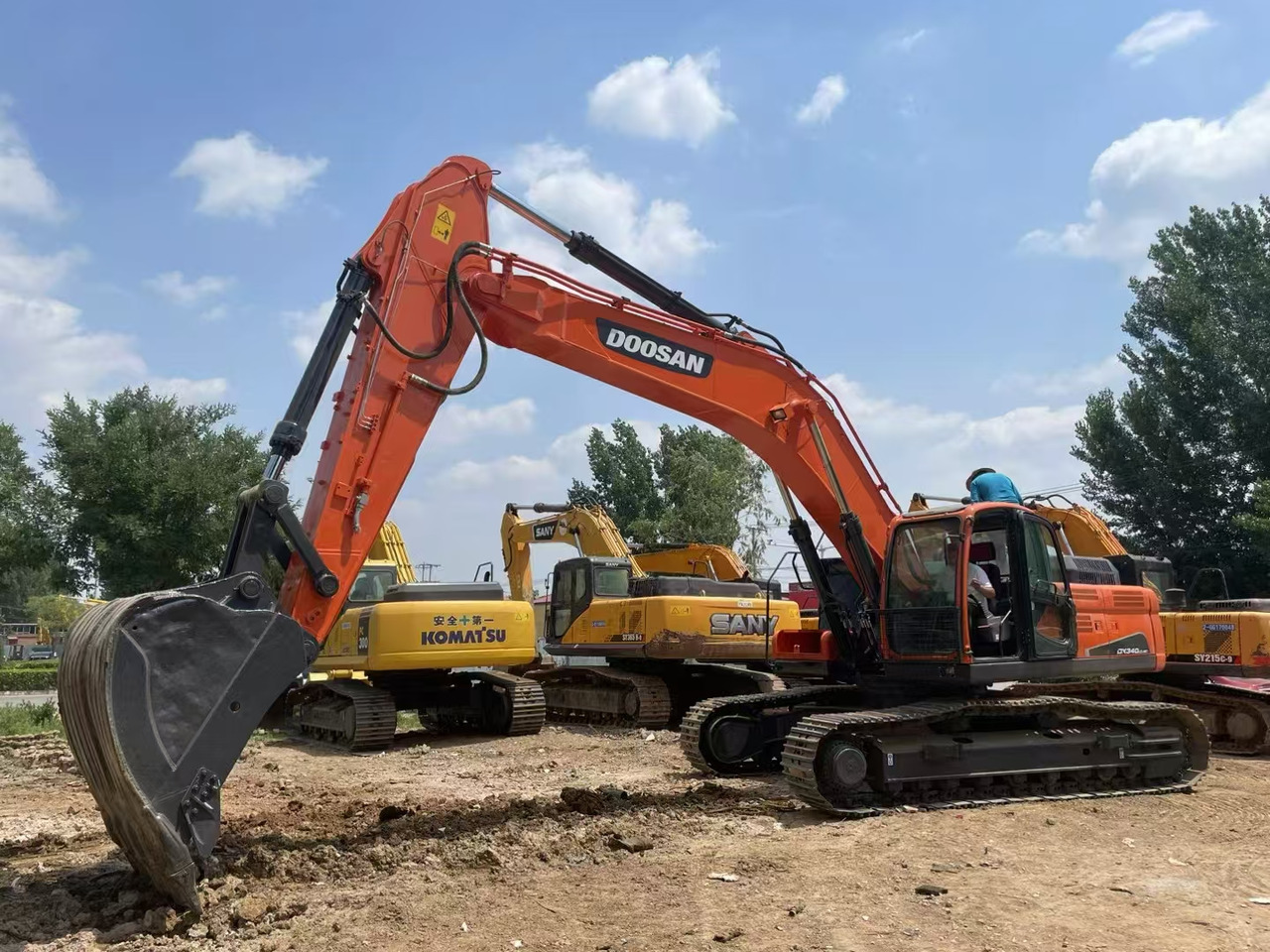 DOOSAN DX340LC-9C - 履带式挖掘机:图2 DOOSAN DX340LC-9C - 履带式挖掘机:图2