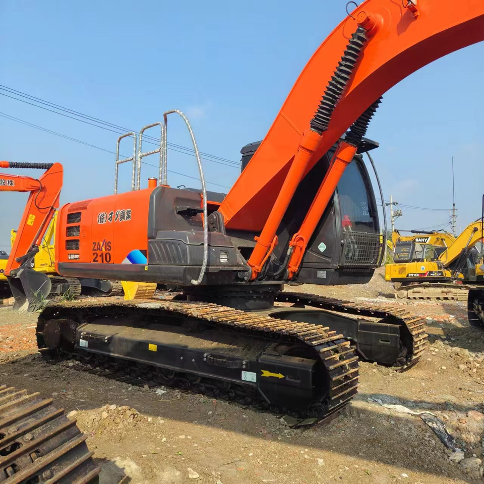 HITACHI ZX210 - 履带式挖掘机:图2 HITACHI ZX210 - 履带式挖掘机:图2