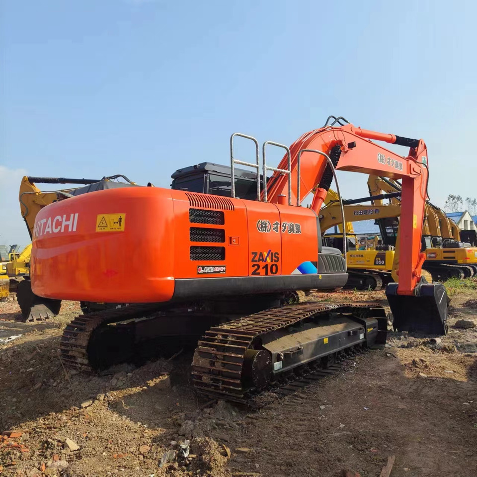 HITACHI ZX210 - 履带式挖掘机:图1 HITACHI ZX210 - 履带式挖掘机:图1