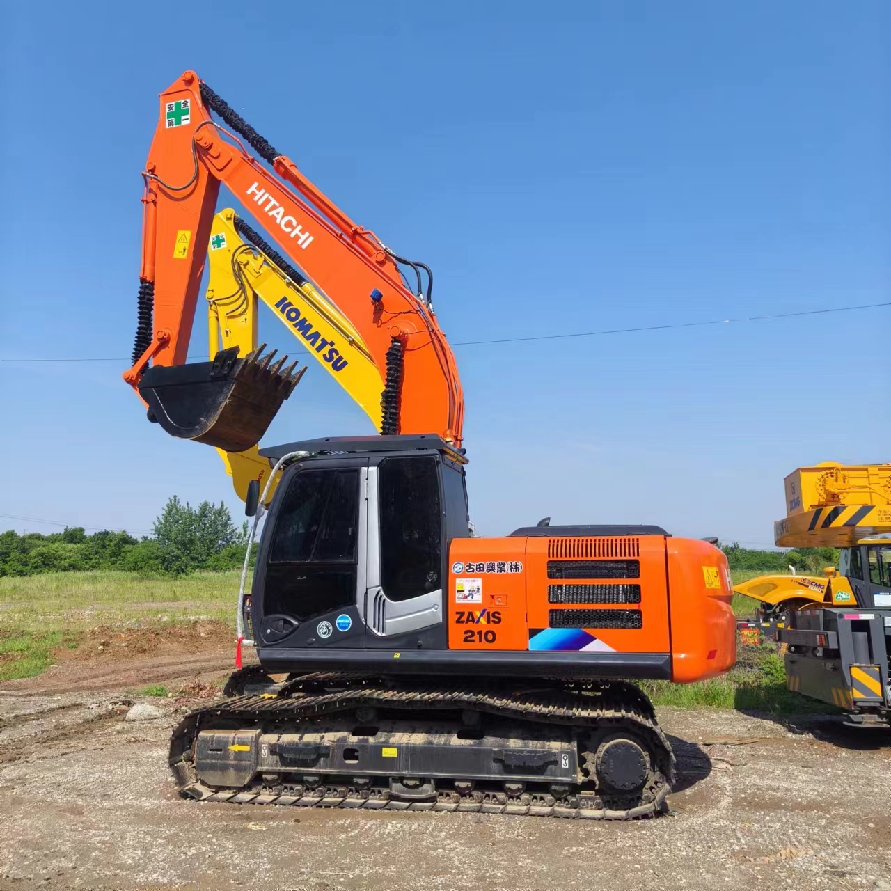 HITACHI ZX210 - 履带式挖掘机:图1 HITACHI ZX210 - 履带式挖掘机:图1