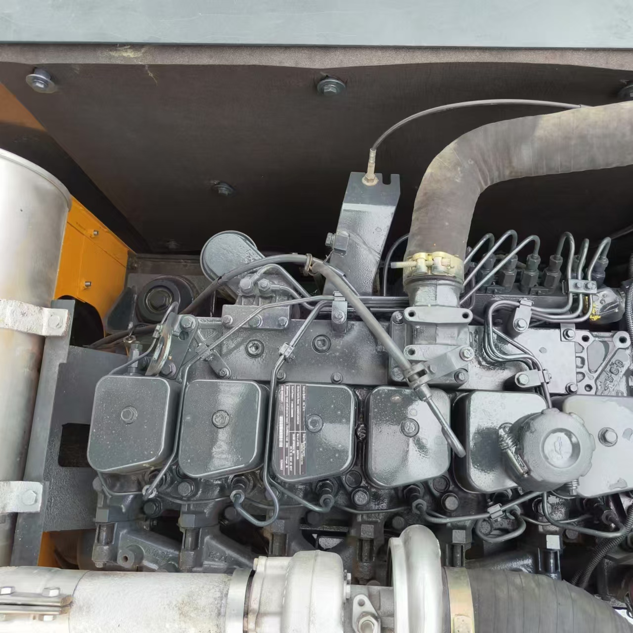 HYUNDAI R220LC-9S - 履带式挖掘机:图5 HYUNDAI R220LC-9S - 履带式挖掘机:图5