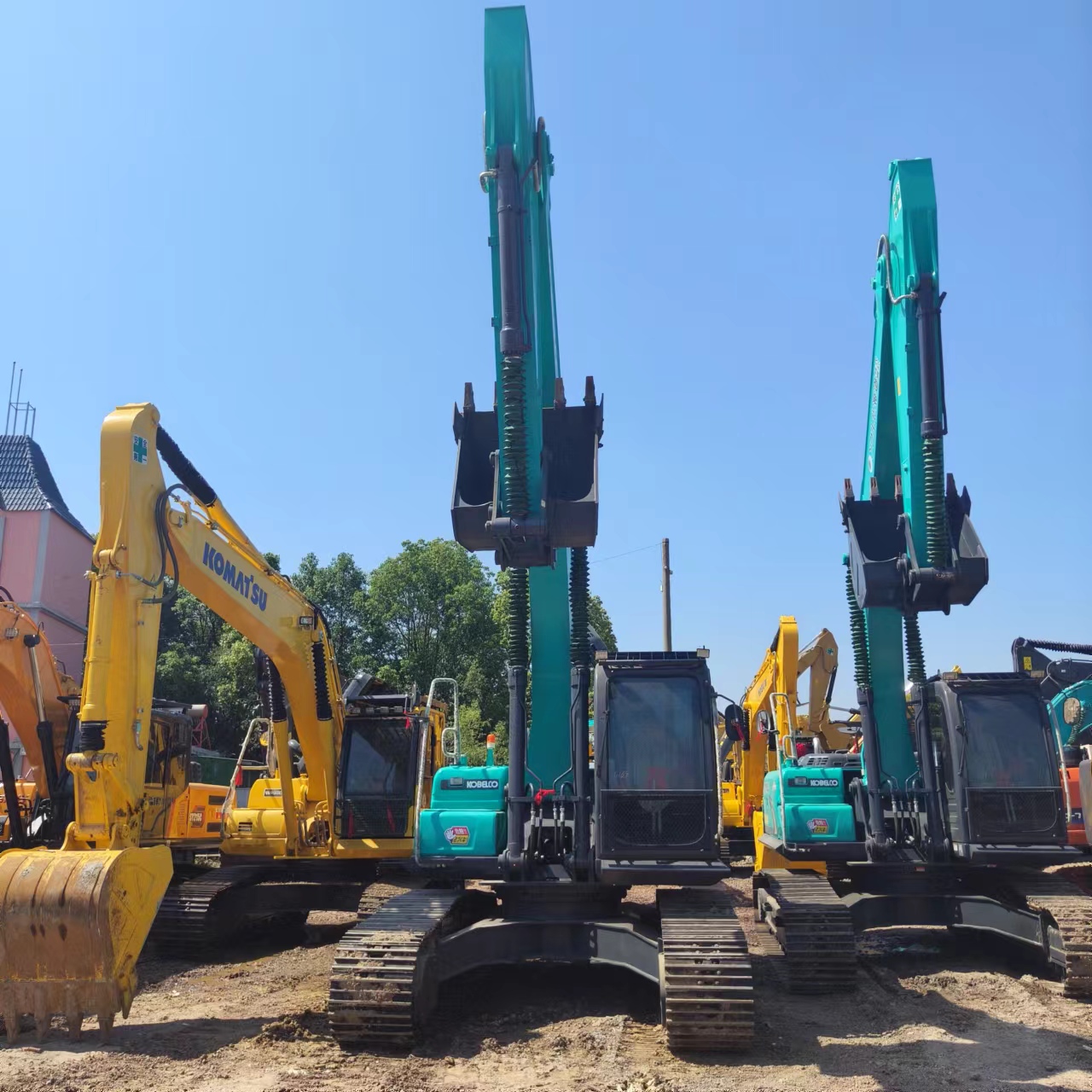 KOBELCO SK200D - 履带式挖掘机:图5 KOBELCO SK200D - 履带式挖掘机:图5