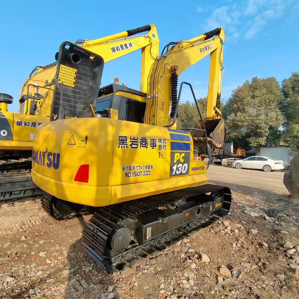 KOMATSU PC130 - 履带式挖掘机:图1 KOMATSU PC130 - 履带式挖掘机:图1