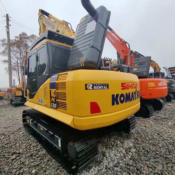 KOMATSU PC130 - 履带式挖掘机:图3 KOMATSU PC130 - 履带式挖掘机:图3