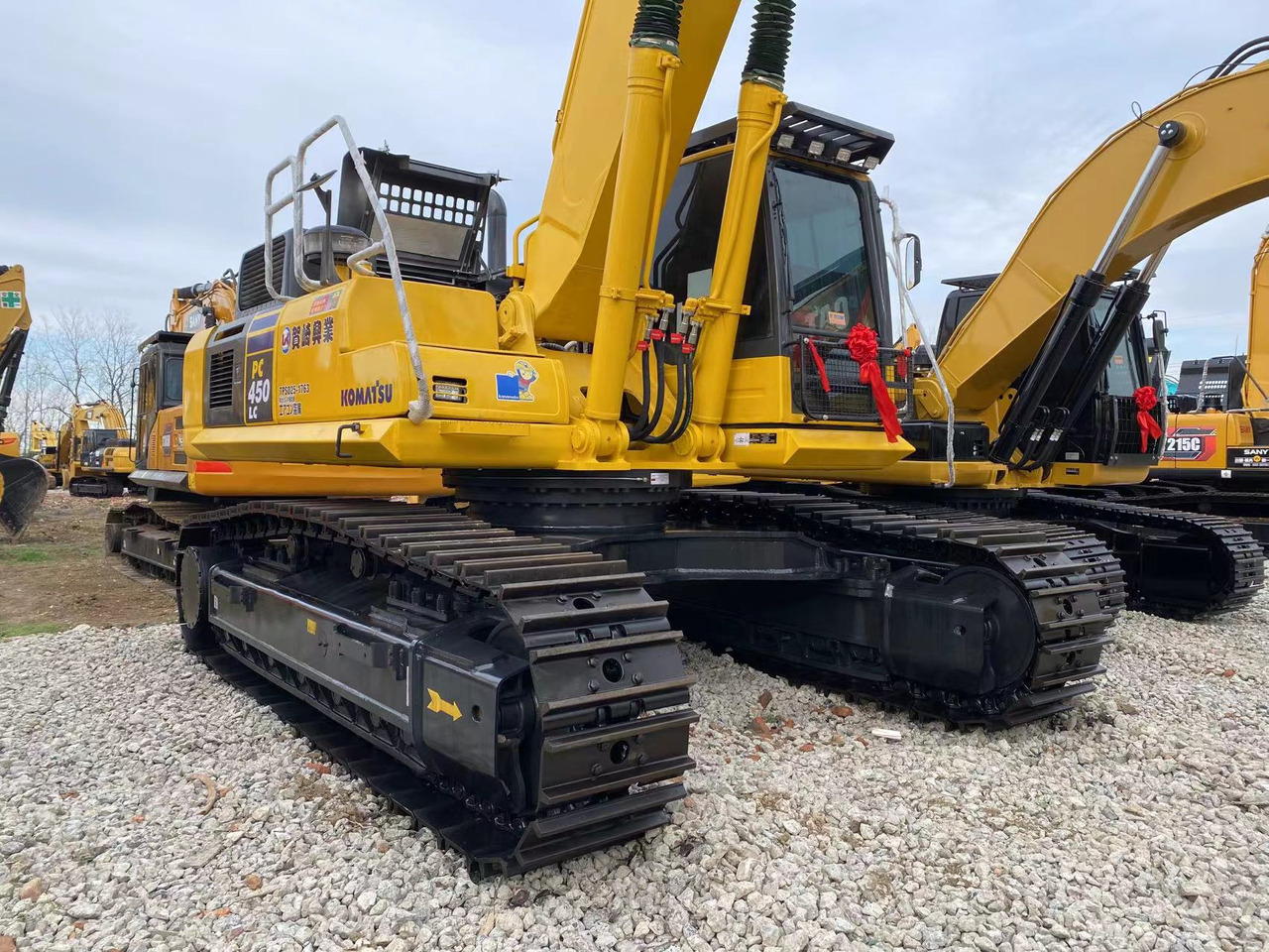KOMATSU PC450 - 履带式挖掘机:图2 KOMATSU PC450 - 履带式挖掘机:图2