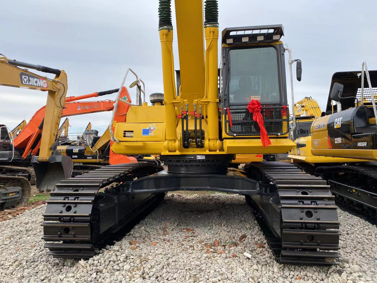 KOMATSU PC450 - 履带式挖掘机:图3 KOMATSU PC450 - 履带式挖掘机:图3