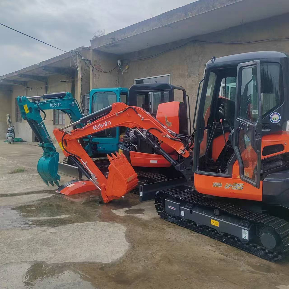 KUBOTA U35 - 小型挖掘机:图2 KUBOTA U35 - 小型挖掘机:图2