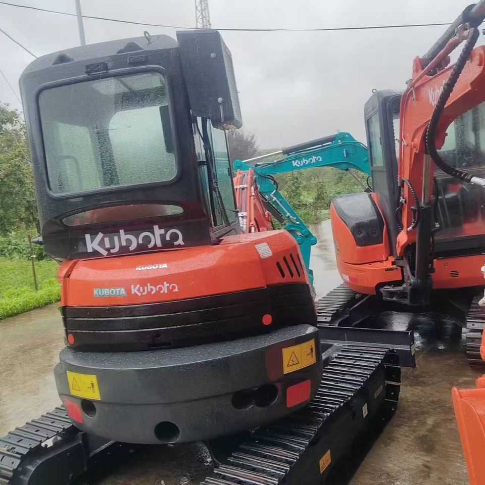 KUBOTA U35 - 小型挖掘机:图1 KUBOTA U35 - 小型挖掘机:图1