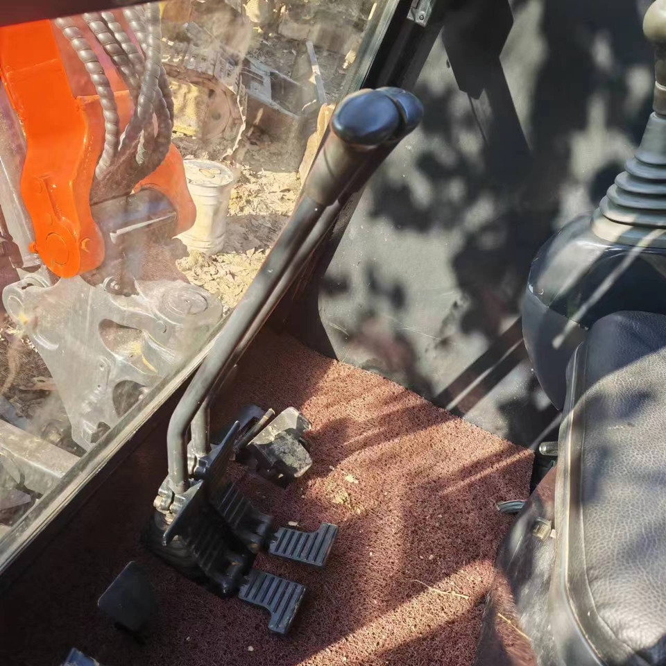 KUBOTA U35 - 小型挖掘机:图5 KUBOTA U35 - 小型挖掘机:图5