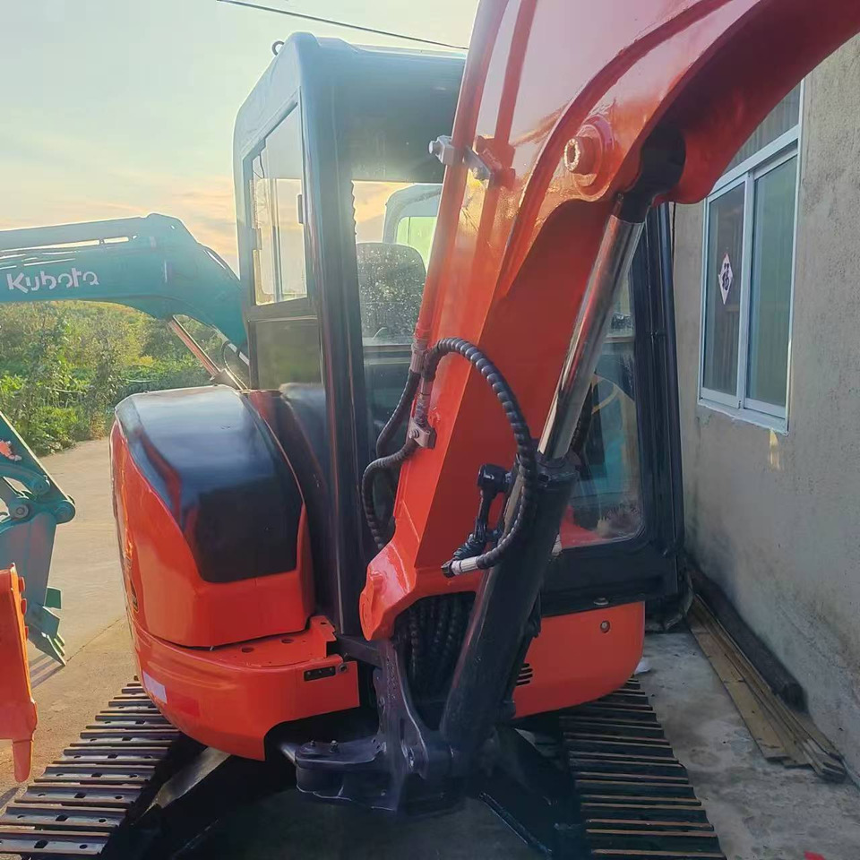 KUBOTA U35 - 小型挖掘机:图5 KUBOTA U35 - 小型挖掘机:图5