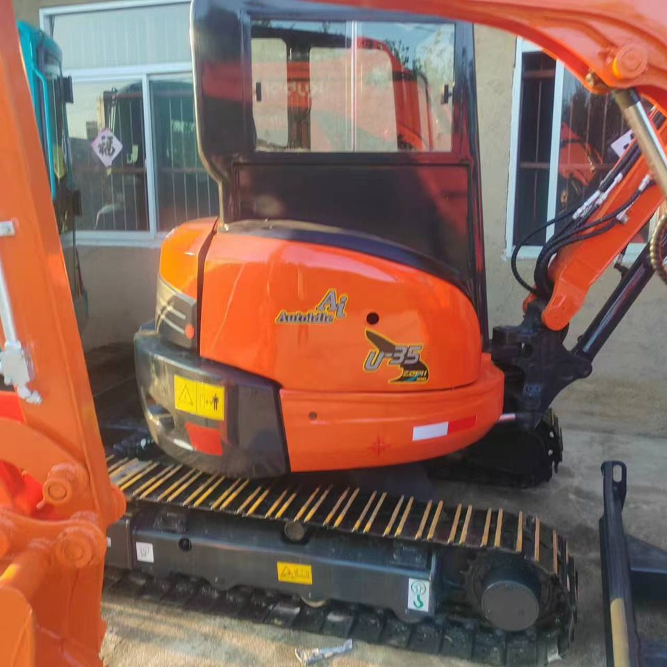 KUBOTA U35 - 小型挖掘机:图3 KUBOTA U35 - 小型挖掘机:图3
