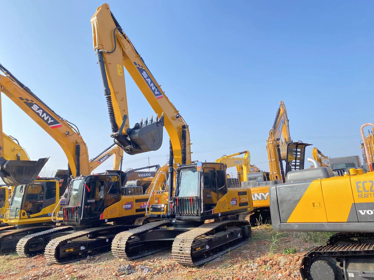 SANY SY235 - 挖掘机:图2 SANY SY235 - 挖掘机:图2