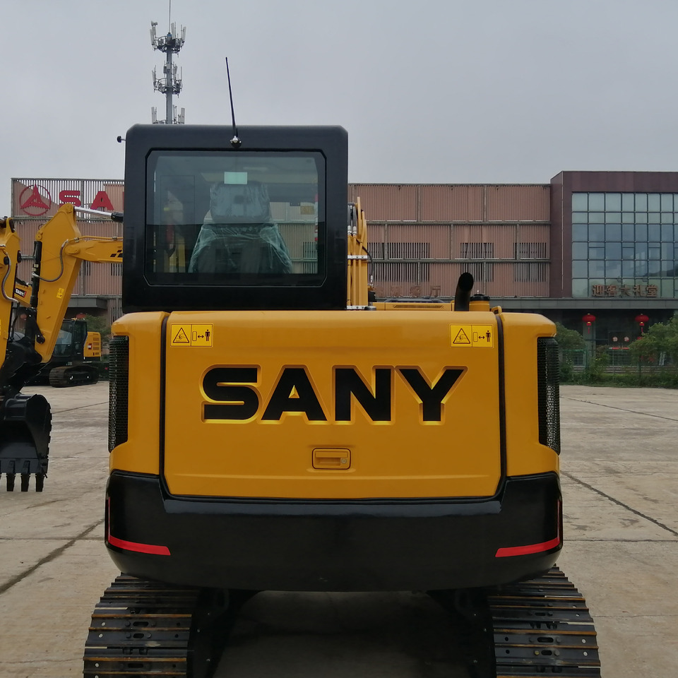 SANY SY60C - 小型挖掘机:图3 SANY SY60C - 小型挖掘机:图3
