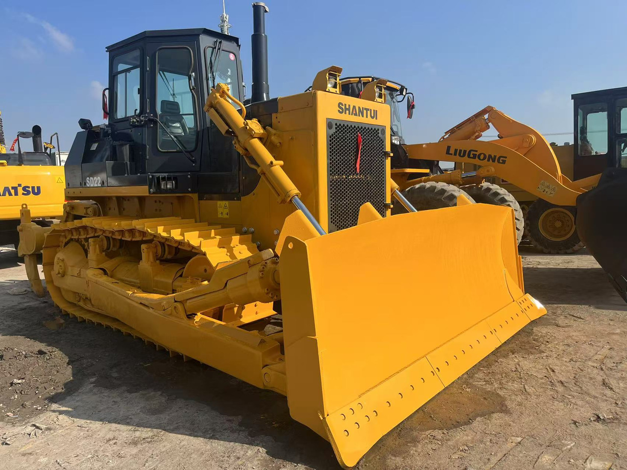 SHANTUI SD22 - 推土机:图1 SHANTUI SD22 - 推土机:图1
