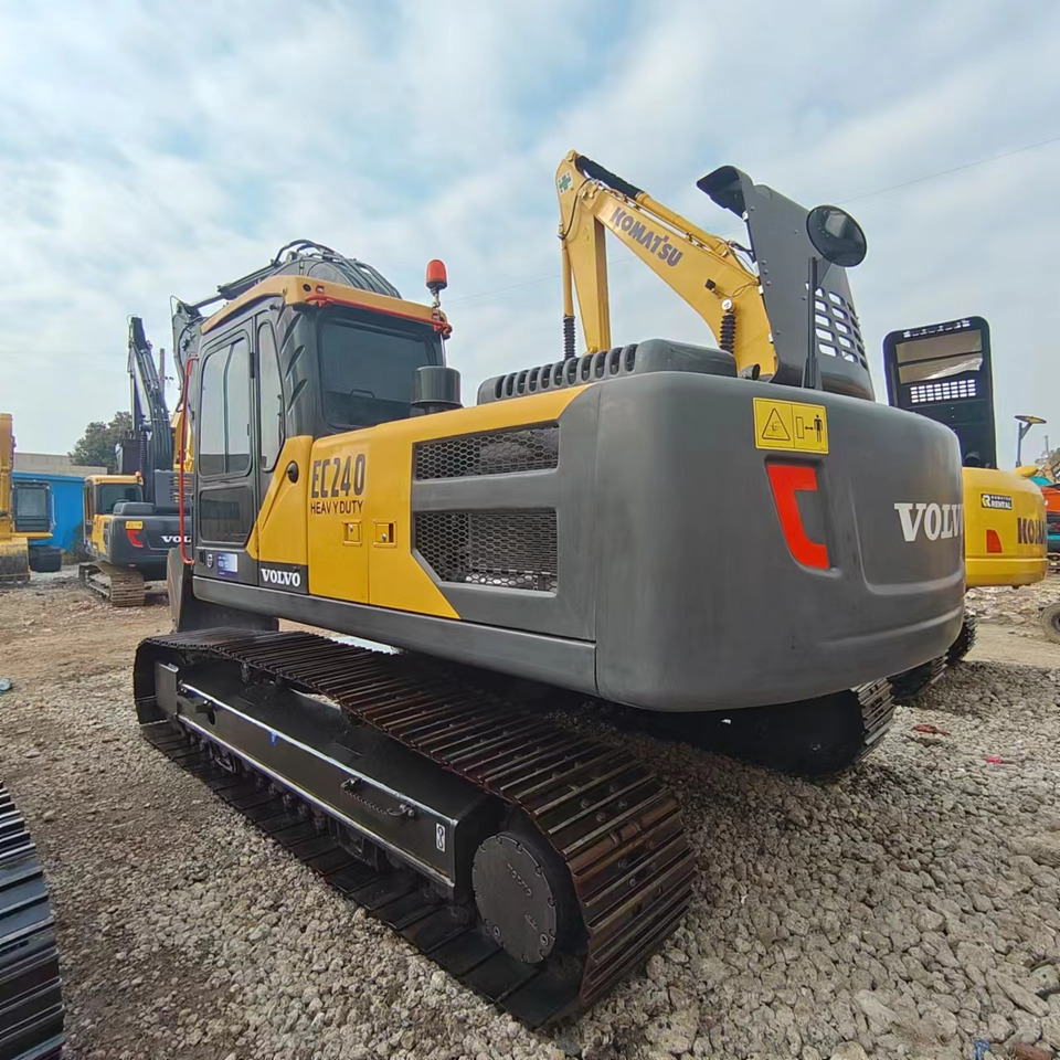 VOLVO EC240 - 履带式挖掘机:图1 VOLVO EC240 - 履带式挖掘机:图1